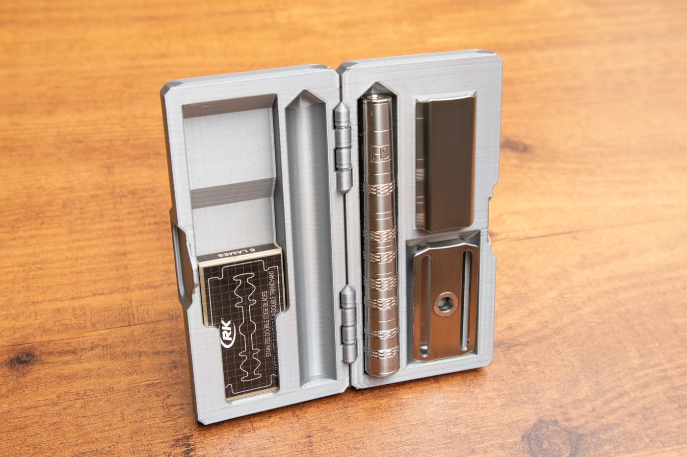 Travelcase voor Henson Safety Razor - Zilvergrijs